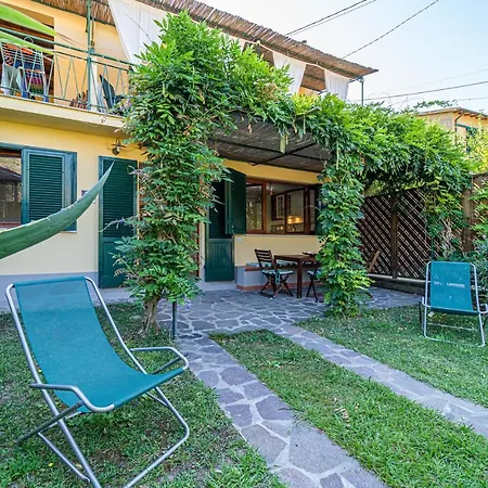 Apartment Un Giardino Sul Forno
